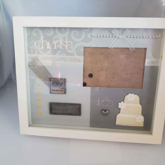 8x10 Things Remembered Wedding Shadow Box - Picture 2 of 3